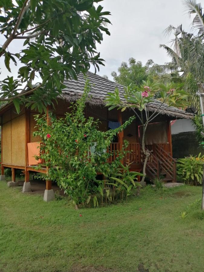 Tangga Bungalows Гили-Эйр Экстерьер фото