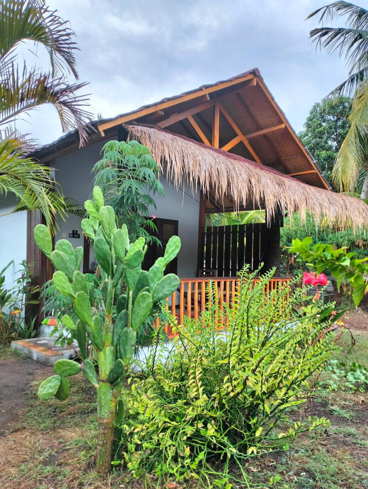 Tangga Bungalows Гили-Эйр Экстерьер фото