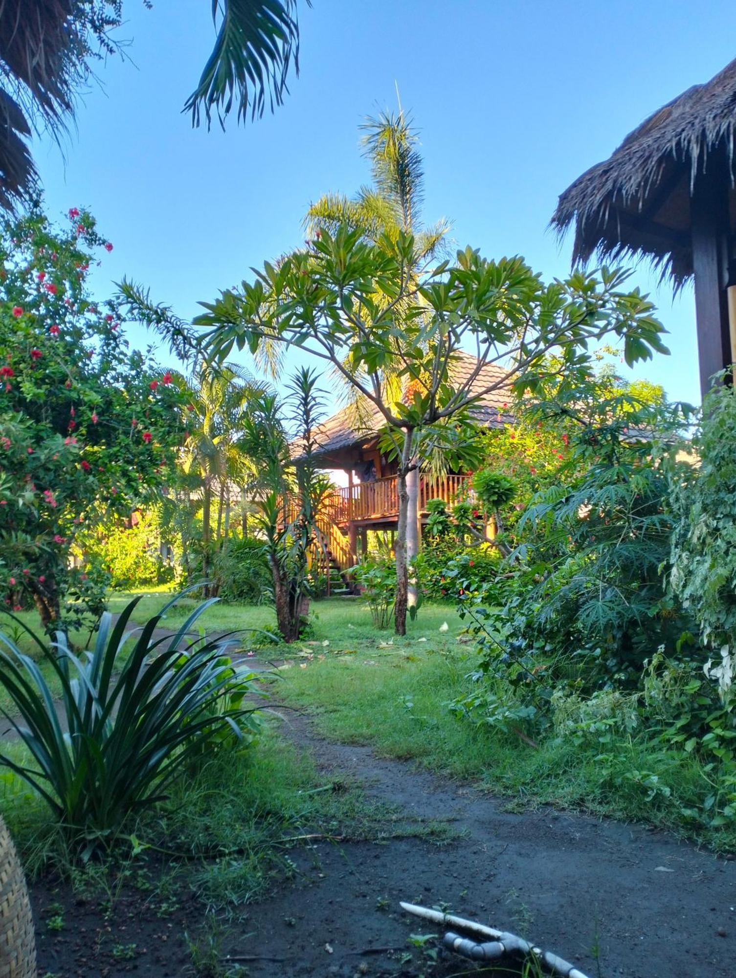 Tangga Bungalows Гили-Эйр Экстерьер фото