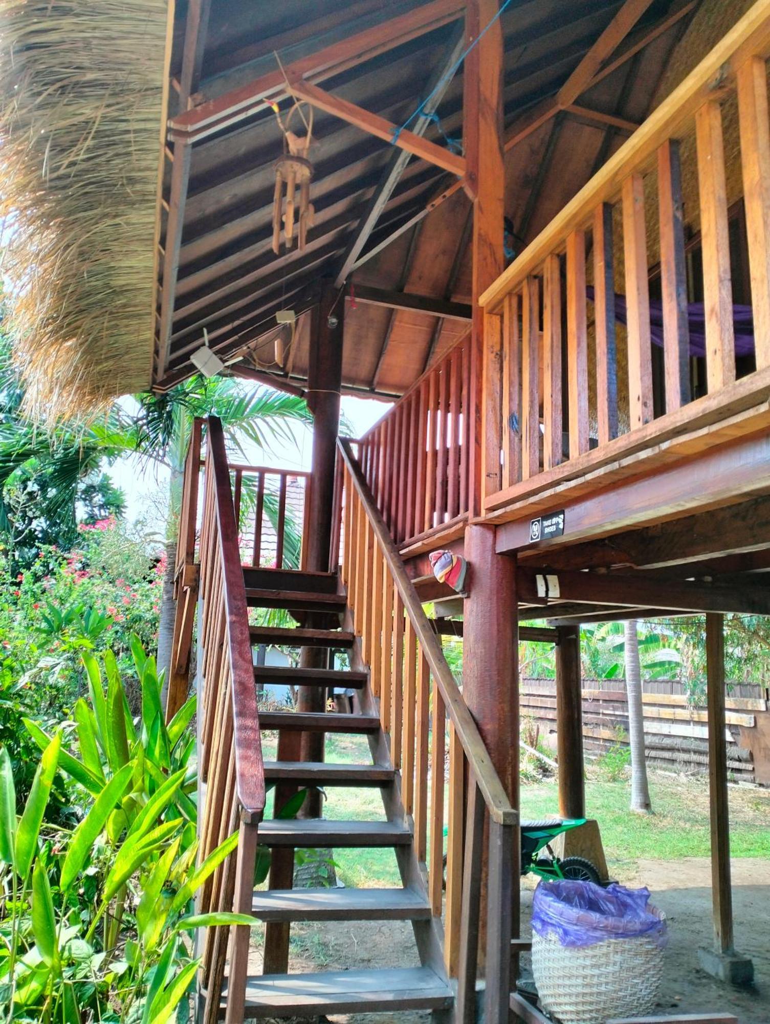 Tangga Bungalows Гили-Эйр Экстерьер фото