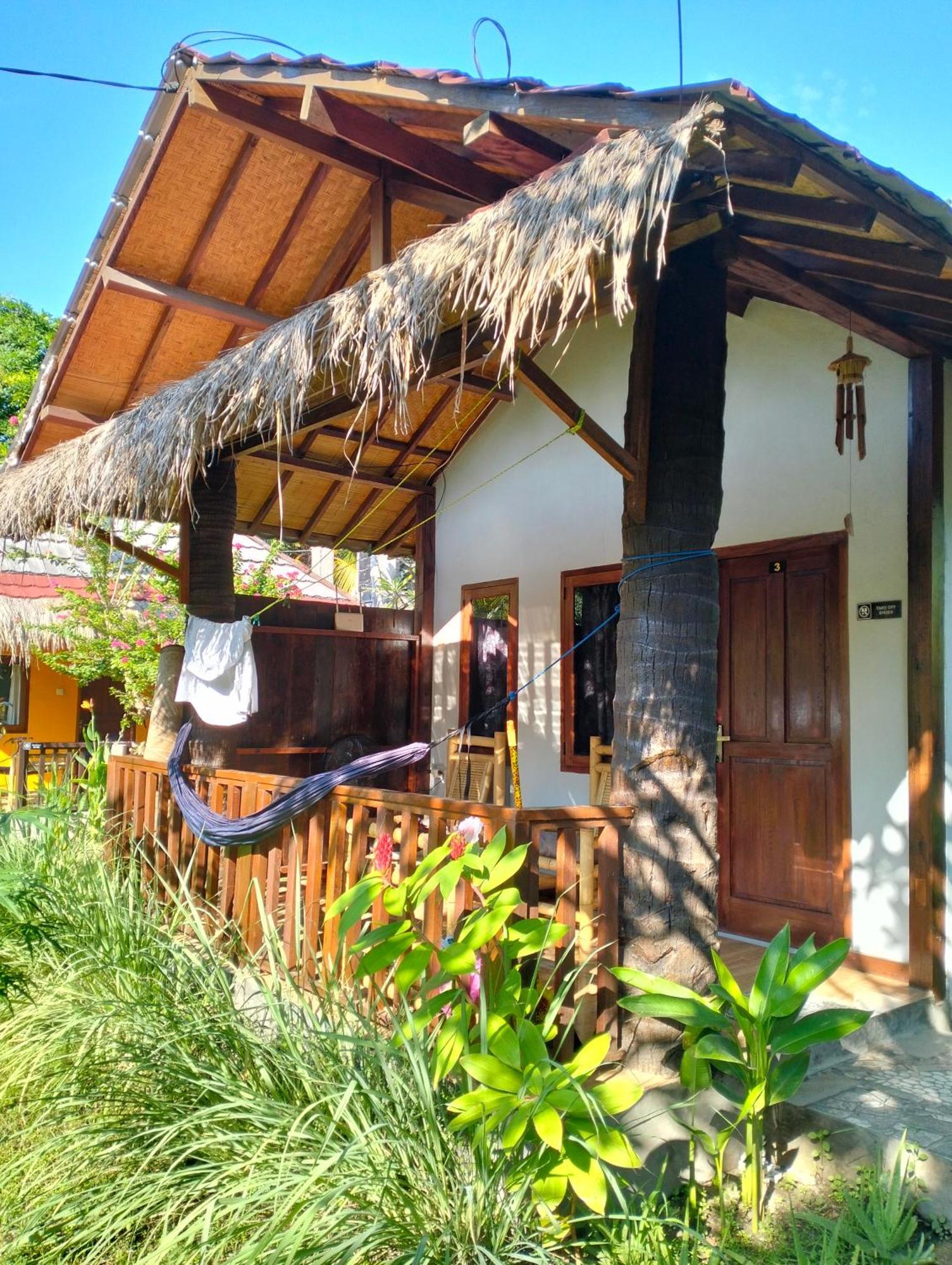 Tangga Bungalows Гили-Эйр Номер фото